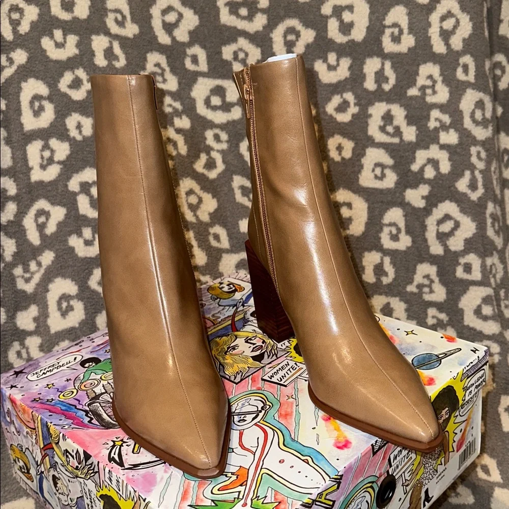 Jeffrey Campbell Sirenna Booties 👢👢 in Natural 😍😍  New & Never Worn 😍😍 - Picture 17 of 17